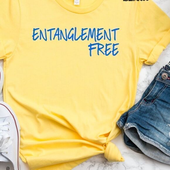 None Tops - Entanglement free t-shirt